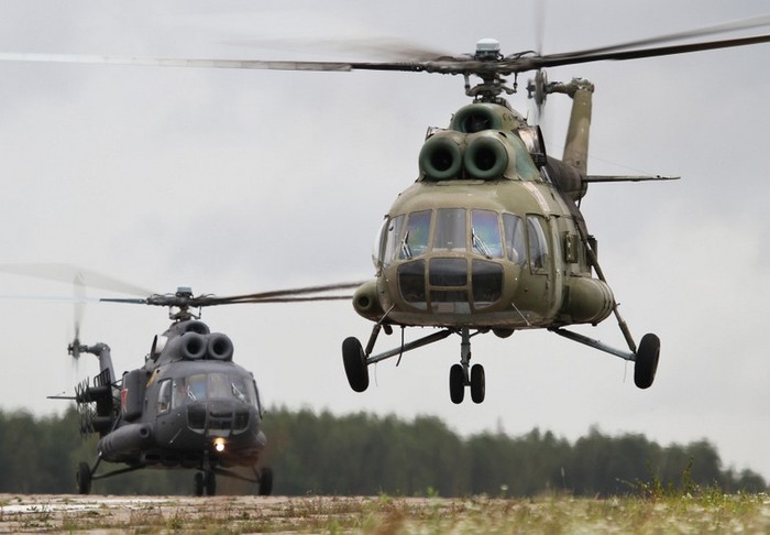 Trực thăng gây nhiễu Mi-8PPA luôn đi kèm theo đội hình